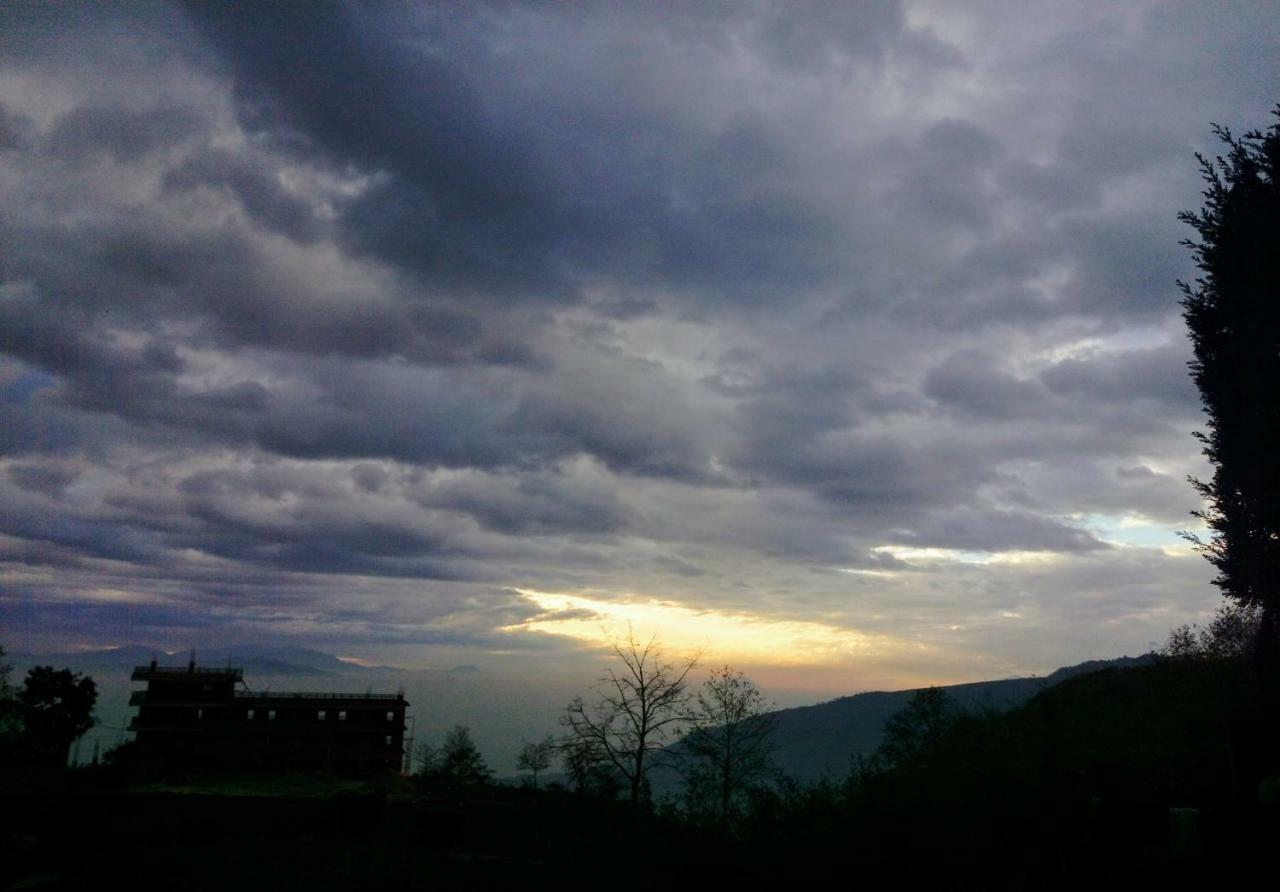 Nagarkot Sunshine Hotel Baluwapati Deupur Екстер'єр фото
